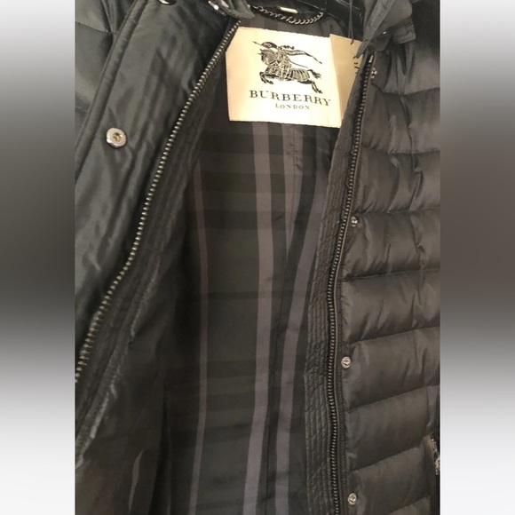 Brand NEW Burberry London Abbeydale Down Puffer Coat with Fur Hood size M - Picture 11 of 14